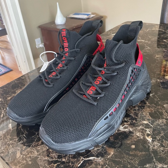 Black XIDISO Shoes *BRAND NEW* - Picture 1 of 7